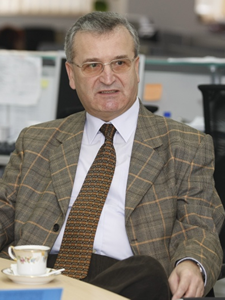 Prof. univ. dr. Vasile PUŞCAŞ