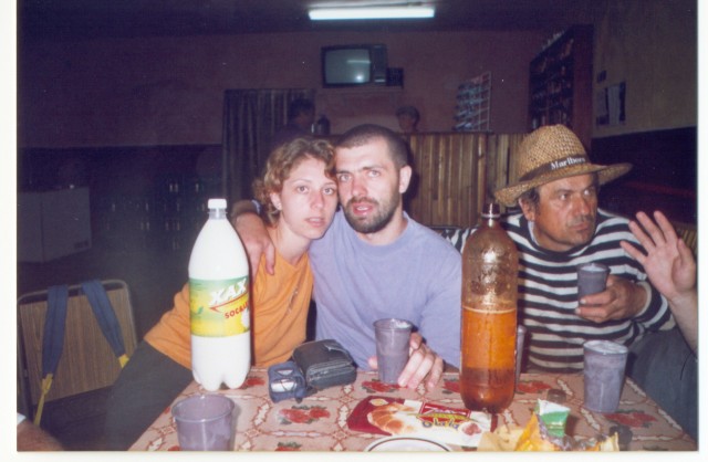lapus iulie 2004 roxana dan si indrei la birt in sat.jpg