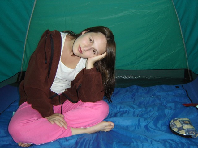 C1DSC2824-Andreea in cort.JPG